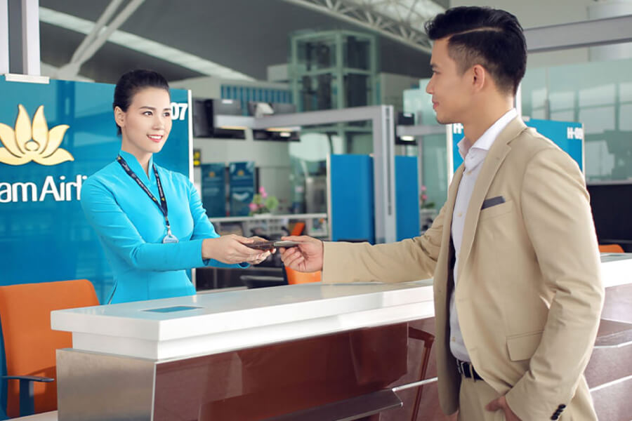 Experienced & Knowledgeable Team​ of viet vision fast track