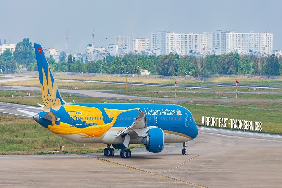 book Hanoi Fast Track at noi bai airport