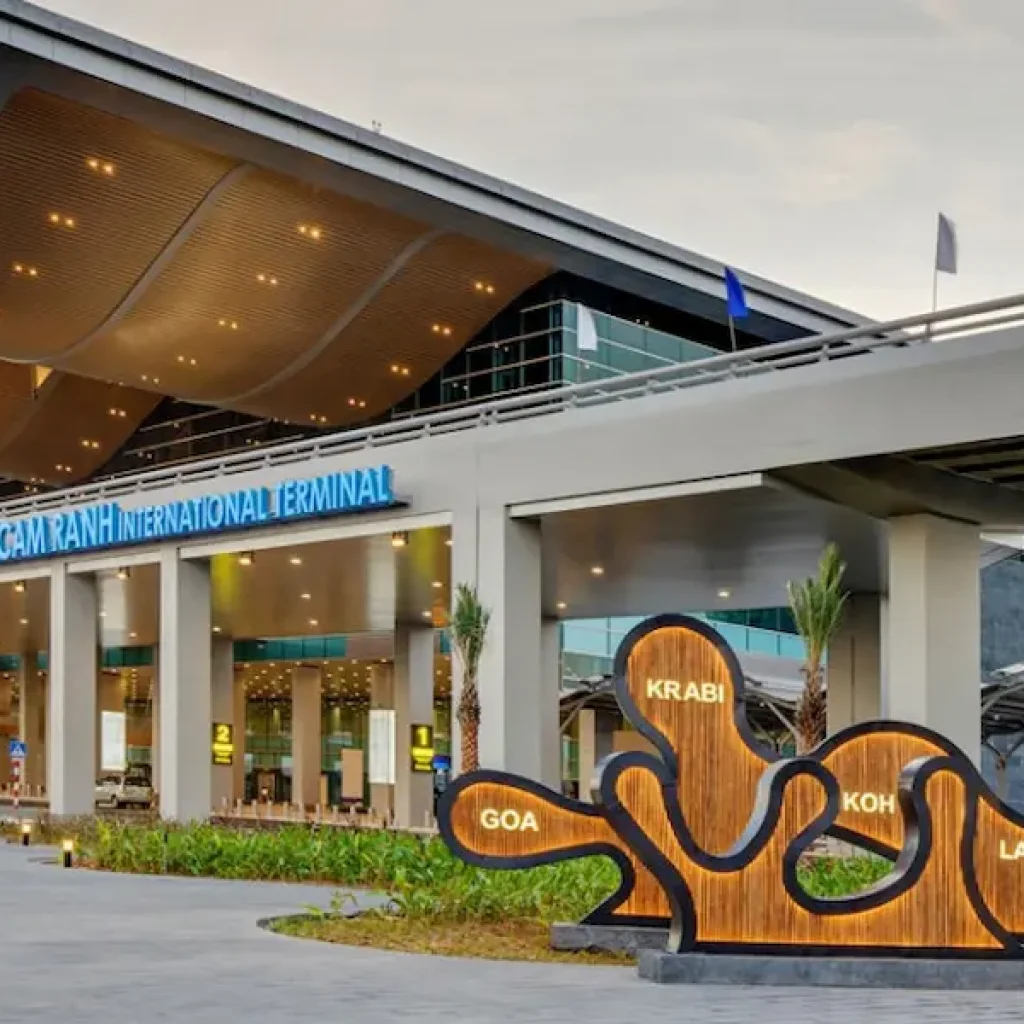 cam ranh airport fast track service