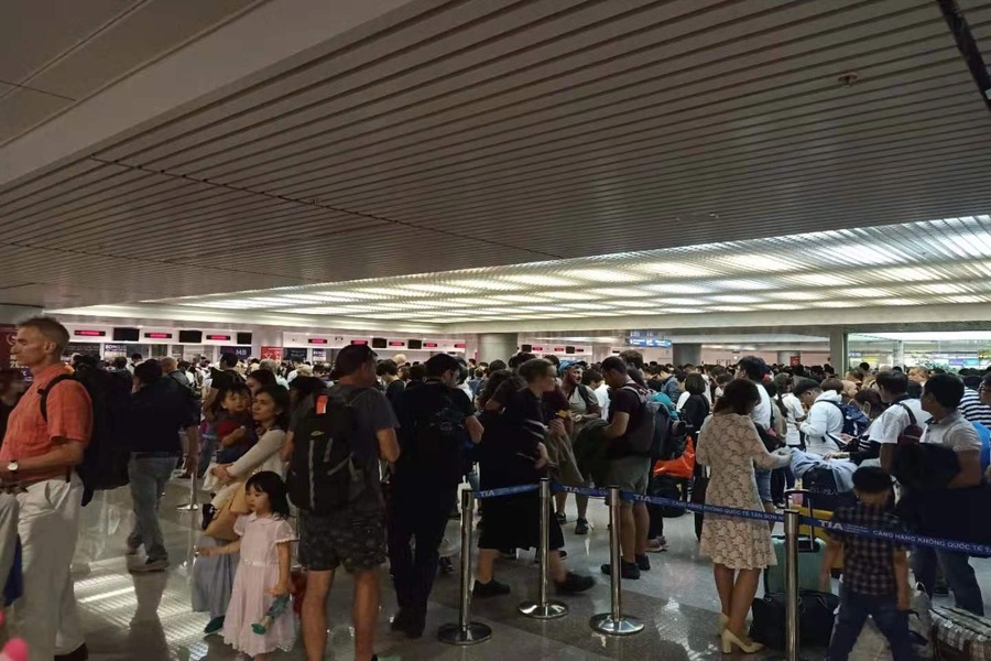 skip line with Ho Chi Minh Airport Fast Track