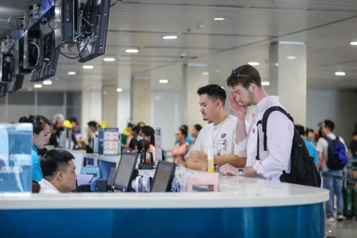 Vietnam Airport Immigration