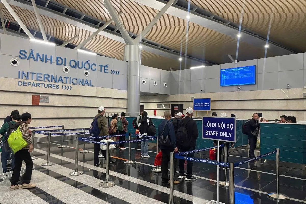 Vietnam Airport Immigration Process For Foreigners