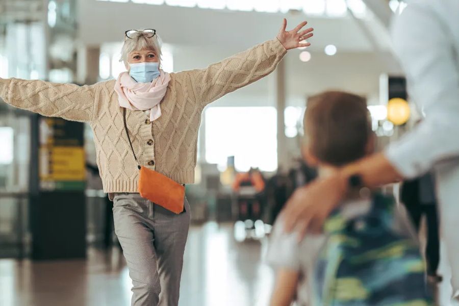 Practical Airport Tips for Families Traveling with Seniors